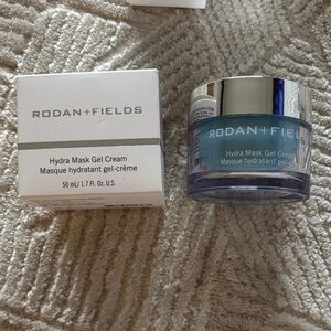 Rodan + Fields Hydra Mask Gel Cream - White and Silver
